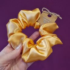 Saténová scrunchie gumička - zlatá