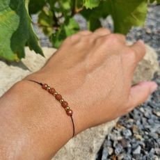 Náramek ZLATÝ GOLDSTONE šňůrkový 4mm GOLD