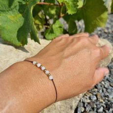 Náramek MĚSÍČNÍ KÁMEN šňůrkový 4mm GOLD