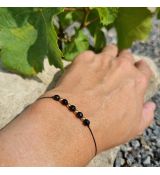 Náramek ONYX šňůrkový 4mm GOLD