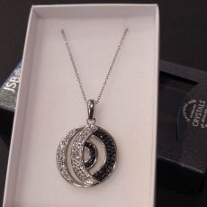 Ocelový náhrdelník s krystaly Swarovski den a noc