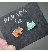 Náušnice smaltované - medvěd v horách